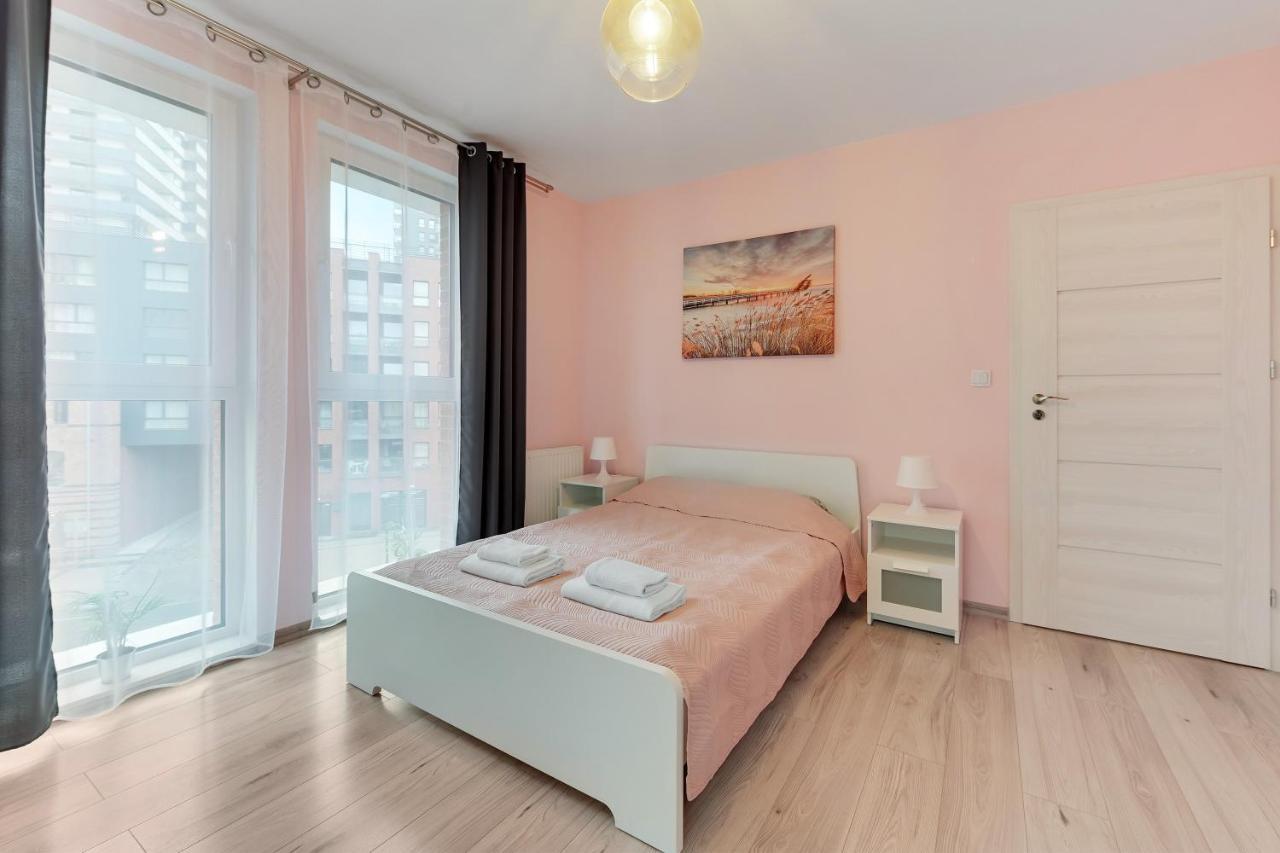 Gdansk Centrum - Apartament 3 - Pokojowy Z Duzym Tarasem Екстериор снимка